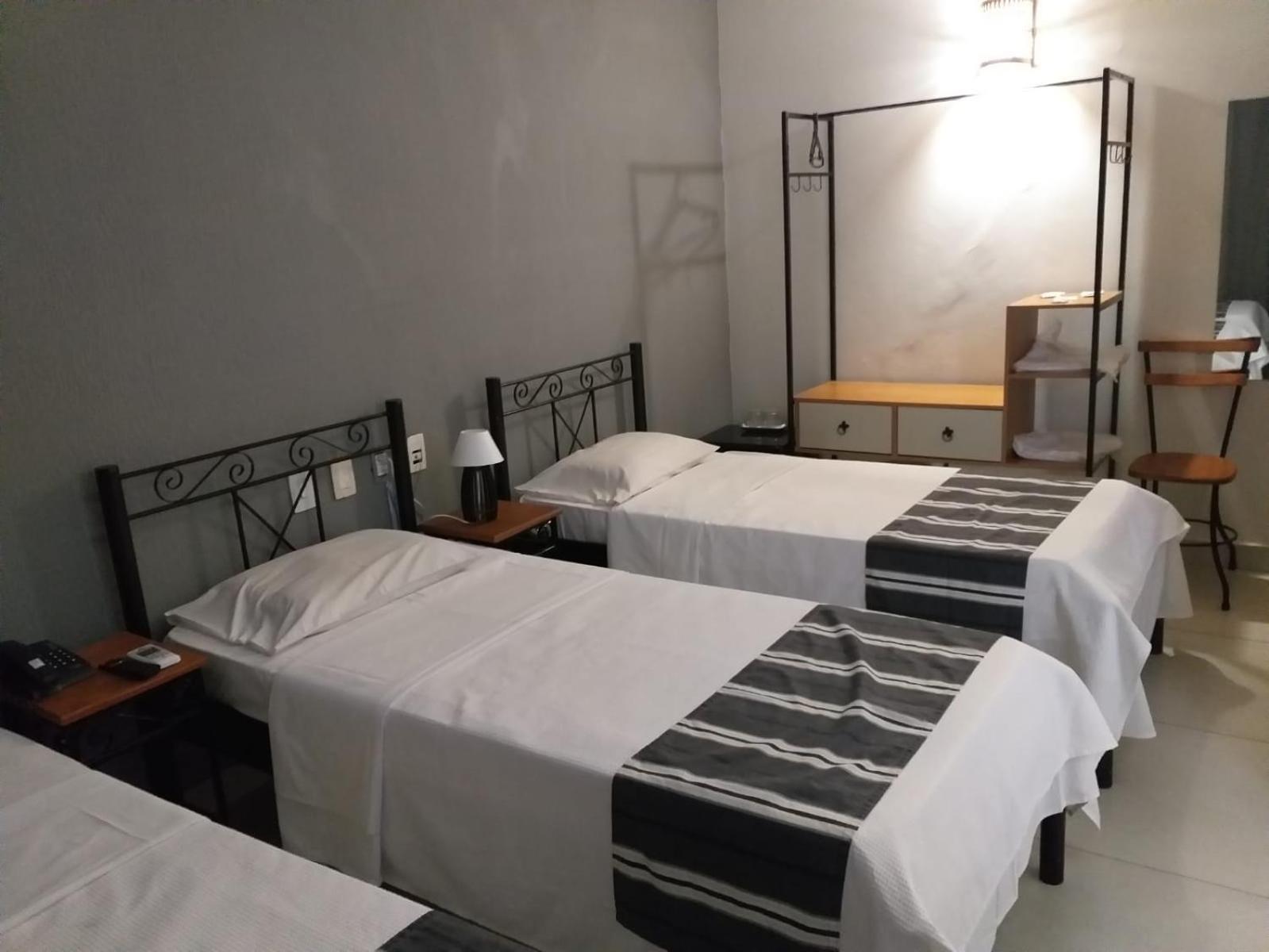 Palace Hotel Tres Poderes Frutal Ngoại thất bức ảnh
